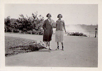 [Carol and her sister?]