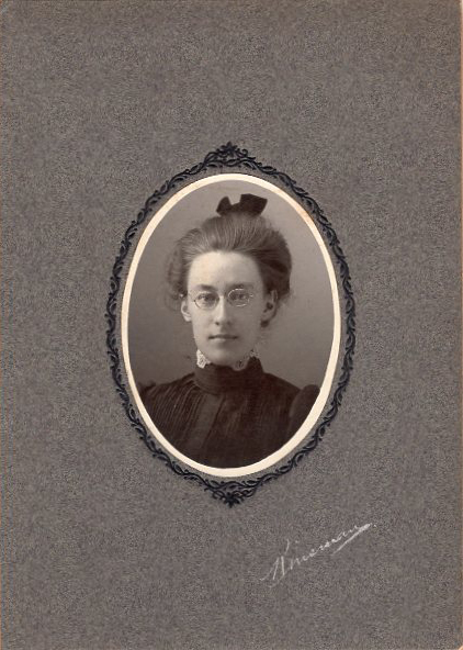 [Laura Smith]