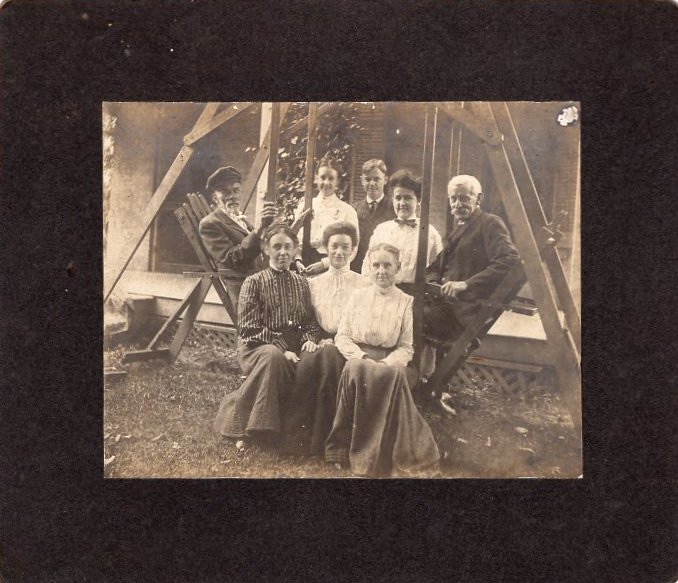 [Group photo]