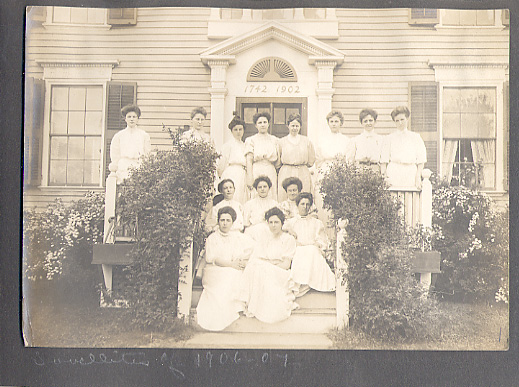 [Lovell House residents]