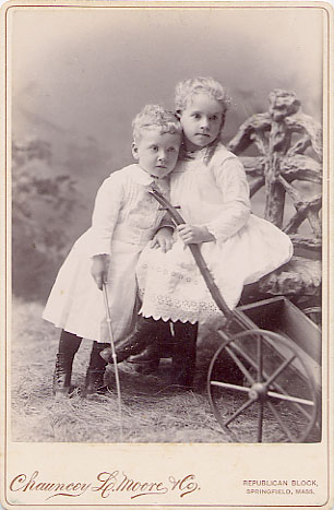 [Arthur and Lillian Jones]